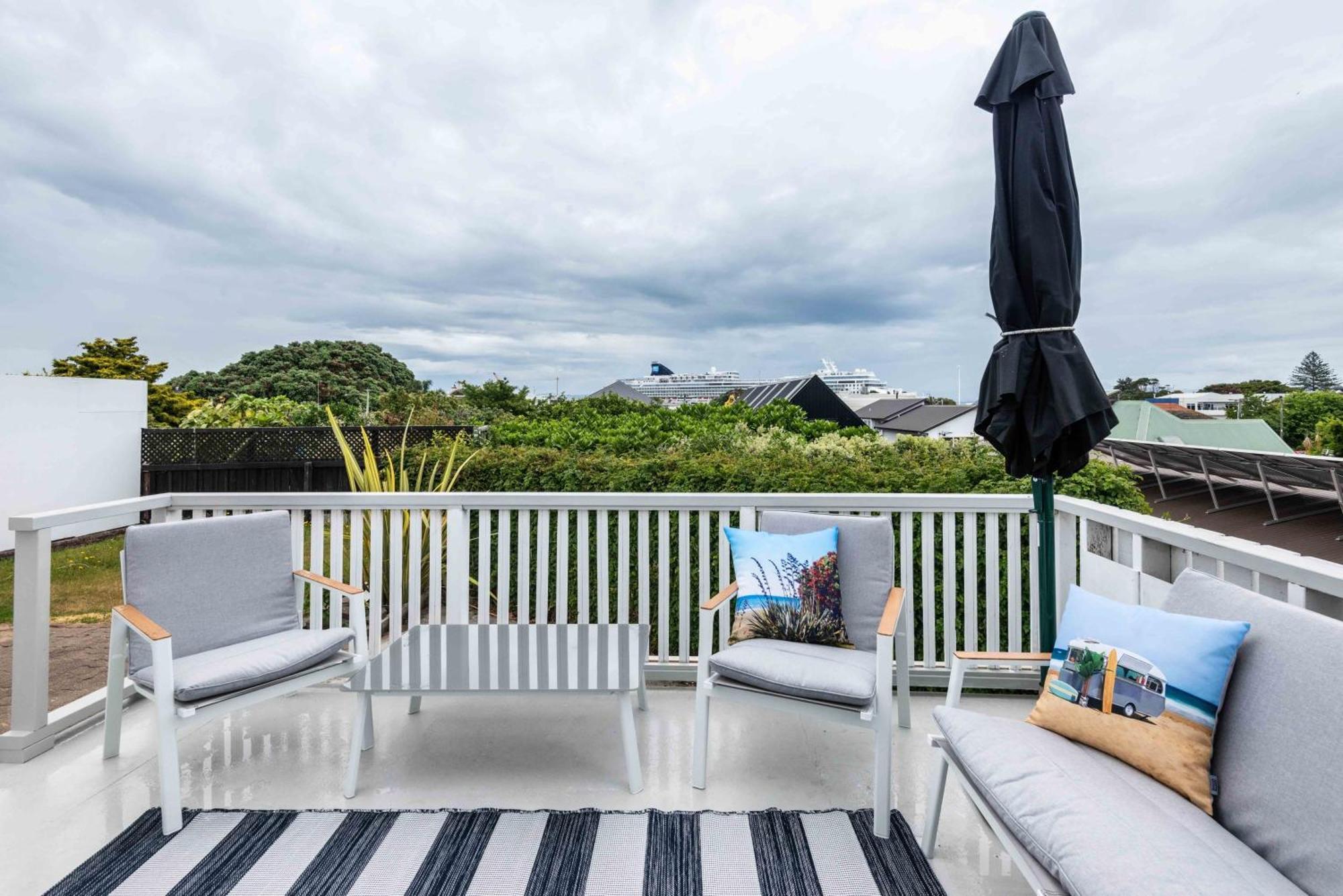 Awesome Beach House On Oceanview Road Mount Maunganui Dış mekan fotoğraf